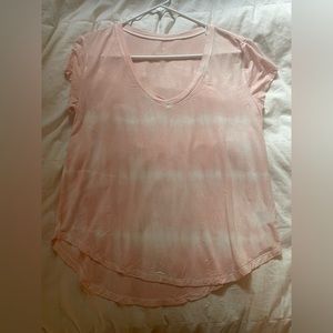 Light pink American eagle favorites tie dye striped t-shirt size small